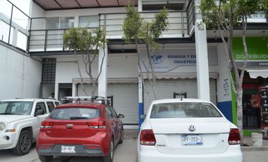 Gran edificio comercial en venta