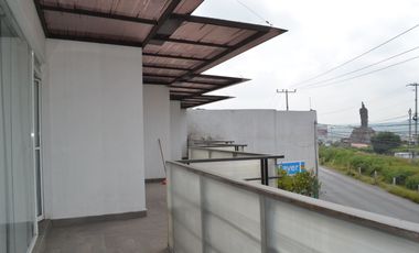 Gran edificio comercial en venta