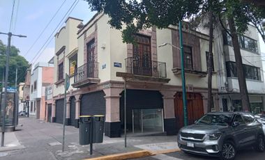 PROPIEDAD MUY UBICADA EN ESQUINA PARA NEGOCIO U OFICINAS CORPORATIVAS