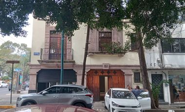 PROPIEDAD MUY UBICADA EN ESQUINA PARA NEGOCIO U OFICINAS CORPORATIVAS