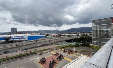 Oficinas en arriendo Calle 80