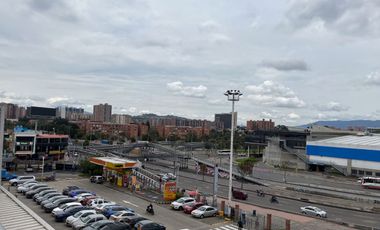 Oficinas en arriendo Calle 80