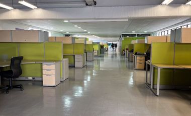 Oficinas en arriendo Calle 80