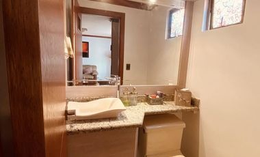 Venta de Casa Esquinera  de 3 Dormitorios dentro del Conjunto Residencial Boston Gardens en Urbanización Balcón Del Norte