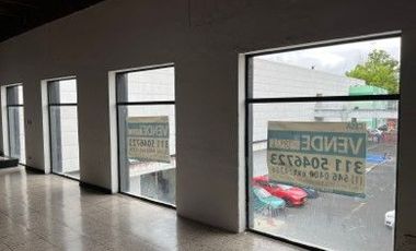 SE VENDE LOCAL COMERCIAL EN EL CENTRO COMERCIAL GALERIAS