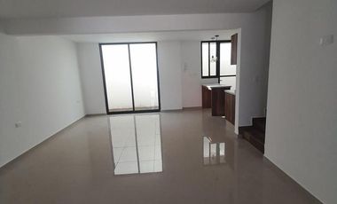 CASA EN VENTA EN COLONIA BUGAMBILIAS