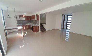 CASA EN VENTA EN COLONIA BUGAMBILIAS