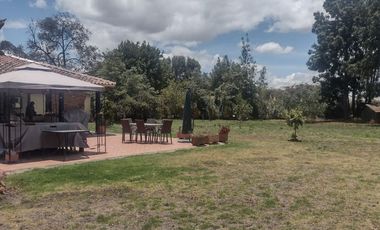 SE VENDE  HERMOSA CASA-FINCA EN MADRID CUNDINAMARCA