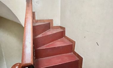 Venta De Linda Casa De 3 Pisos A Pocas Cuadras De Tottus
