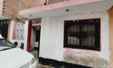 Venta Casa Frente Al Instituto Seoane A Pocas Cuadras De La Estacion Bayobar Del Tren Electrico