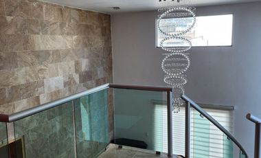 CASA EN VENTA EN HARAS, A 2 MINUTOS DE LA ENTRADA PRINCIPAL, 5 RECÁMARAS ENORMES, UNA RECÁMARA EN PLANTA BAJA CON BAÑO COMPLETO, PUEBLA