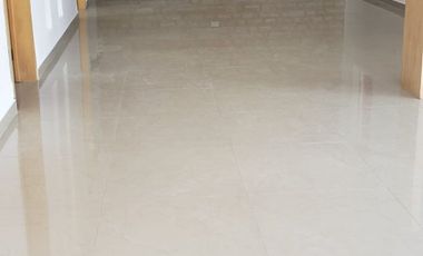 CASA EN VENTA EN HARAS, A 2 MINUTOS DE LA ENTRADA PRINCIPAL, 5 RECÁMARAS ENORMES, UNA RECÁMARA EN PLANTA BAJA CON BAÑO COMPLETO, PUEBLA