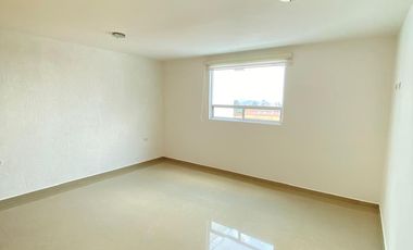 CASA EN VENTA EN HARAS, A 2 MINUTOS DE LA ENTRADA PRINCIPAL, 5 RECÁMARAS ENORMES, UNA RECÁMARA EN PLANTA BAJA CON BAÑO COMPLETO, PUEBLA