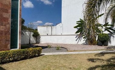 CASA EN VENTA EN HARAS, A 2 MINUTOS DE LA ENTRADA PRINCIPAL, 5 RECÁMARAS ENORMES, UNA RECÁMARA EN PLANTA BAJA CON BAÑO COMPLETO, PUEBLA