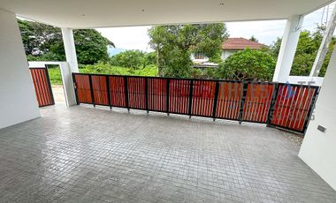 New Modern 4 Bed House with Private Pool in Pa Daet Chiang Mai for Sale