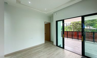 New Modern 4 Bed House with Private Pool in Pa Daet Chiang Mai for Sale