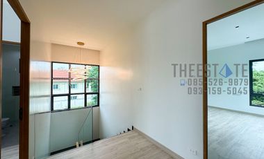New Modern 4 Bed House with Private Pool in Pa Daet Chiang Mai for Sale