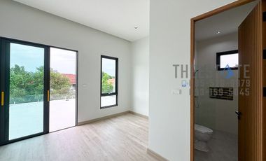 New Modern 4 Bed House with Private Pool in Pa Daet Chiang Mai for Sale