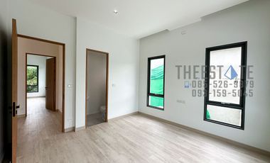 New Modern 4 Bed House with Private Pool in Pa Daet Chiang Mai for Sale