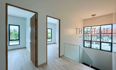 New Modern 4 Bed House with Private Pool in Pa Daet Chiang Mai for Sale
