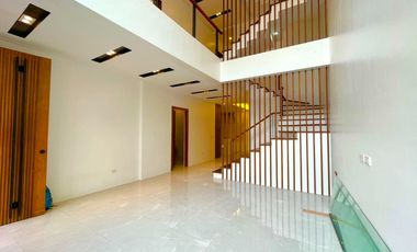 For Sale Brand New Modern Design Two (3) Storey Duplex House and Lot in Parañaque City