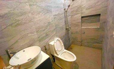 For Sale Brand New Modern Design Two (3) Storey Duplex House and Lot in Parañaque City