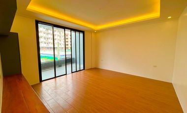 For Sale Brand New Modern Design Two (3) Storey Duplex House and Lot in Parañaque City