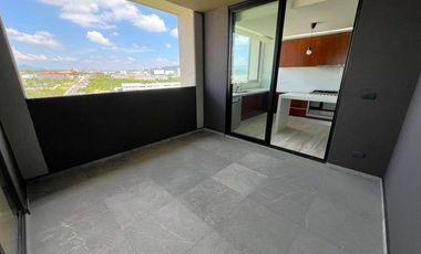 Penthouse de 2 niveles con amenidades y 4 recamaras - Santa Fe Juriquilla. VENTA