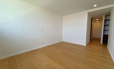 Penthouse de 2 niveles con amenidades y 4 recamaras - Santa Fe Juriquilla. VENTA