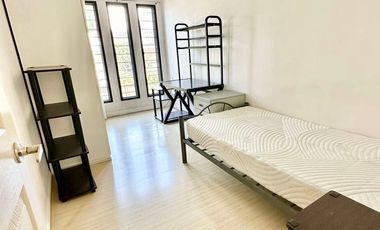 💥 Hot Deal in Kapitolyo! 4BR House for Lease – 1st Month FREE! 💥 Fully furnished, ready for occupancy, with a 3-car garage. Grab this offer while it