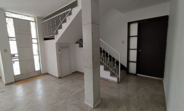 ARRENDAMOS AMPLIA CASA COMERCIAL SAN ALONSO BUCARAMANGA