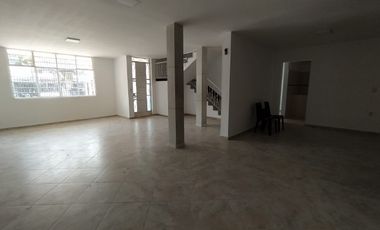 ARRENDAMOS AMPLIA CASA COMERCIAL SAN ALONSO BUCARAMANGA