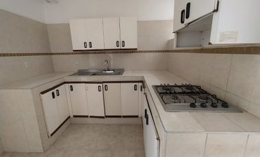 ARRENDAMOS AMPLIA CASA COMERCIAL SAN ALONSO BUCARAMANGA