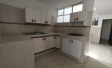 ARRENDAMOS AMPLIA CASA COMERCIAL SAN ALONSO BUCARAMANGA