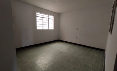 ARRENDAMOS AMPLIA CASA COMERCIAL SAN ALONSO BUCARAMANGA