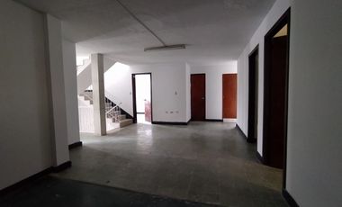 ARRENDAMOS AMPLIA CASA COMERCIAL SAN ALONSO BUCARAMANGA