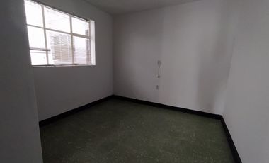 ARRENDAMOS AMPLIA CASA COMERCIAL SAN ALONSO BUCARAMANGA