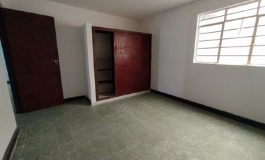 ARRENDAMOS AMPLIA CASA COMERCIAL SAN ALONSO BUCARAMANGA