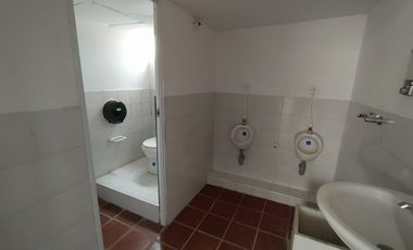 ARRENDAMOS AMPLIA CASA COMERCIAL SAN ALONSO BUCARAMANGA