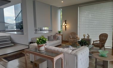 VENDO CASA EN CONJUNTO RESIDENCIA LA CIMA EN RUITOQUE CONDOMINIO CLUB