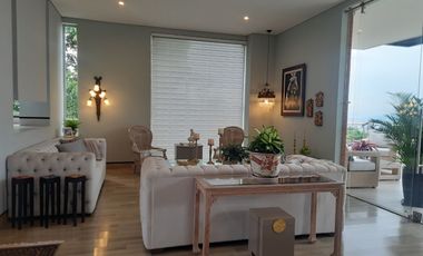 VENDO CASA EN CONJUNTO RESIDENCIA LA CIMA EN RUITOQUE CONDOMINIO CLUB