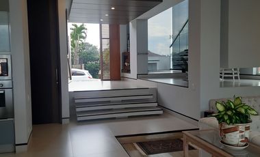VENDO CASA EN CONJUNTO RESIDENCIA LA CIMA EN RUITOQUE CONDOMINIO CLUB