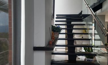 VENDO CASA EN CONJUNTO RESIDENCIA LA CIMA EN RUITOQUE CONDOMINIO CLUB