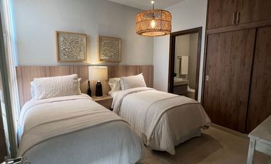 DISFRUTA DE TU CASA EN PLAYA DEL CARMEN A 10 MIN DE LA PLAYA DESDE $4,000,000.