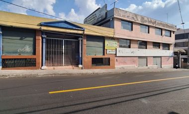 VENTA EDIFICIO RENTERO CON GALPÓN SECTOR KENNEDY