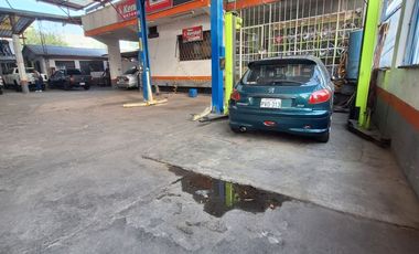 VENTA EDIFICIO RENTERO CON GALPÓN SECTOR KENNEDY