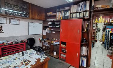 VENTA EDIFICIO RENTERO CON GALPÓN SECTOR KENNEDY