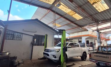 VENTA EDIFICIO RENTERO CON GALPÓN SECTOR KENNEDY