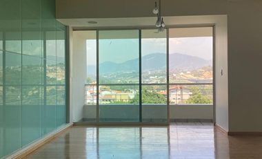 Exclusivo Departamento en Lomas Country Club: Lujo, Confort y Amenidades de Primera Clase