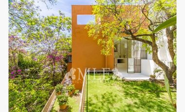 Casa Jacarandas - Rancho Cortés